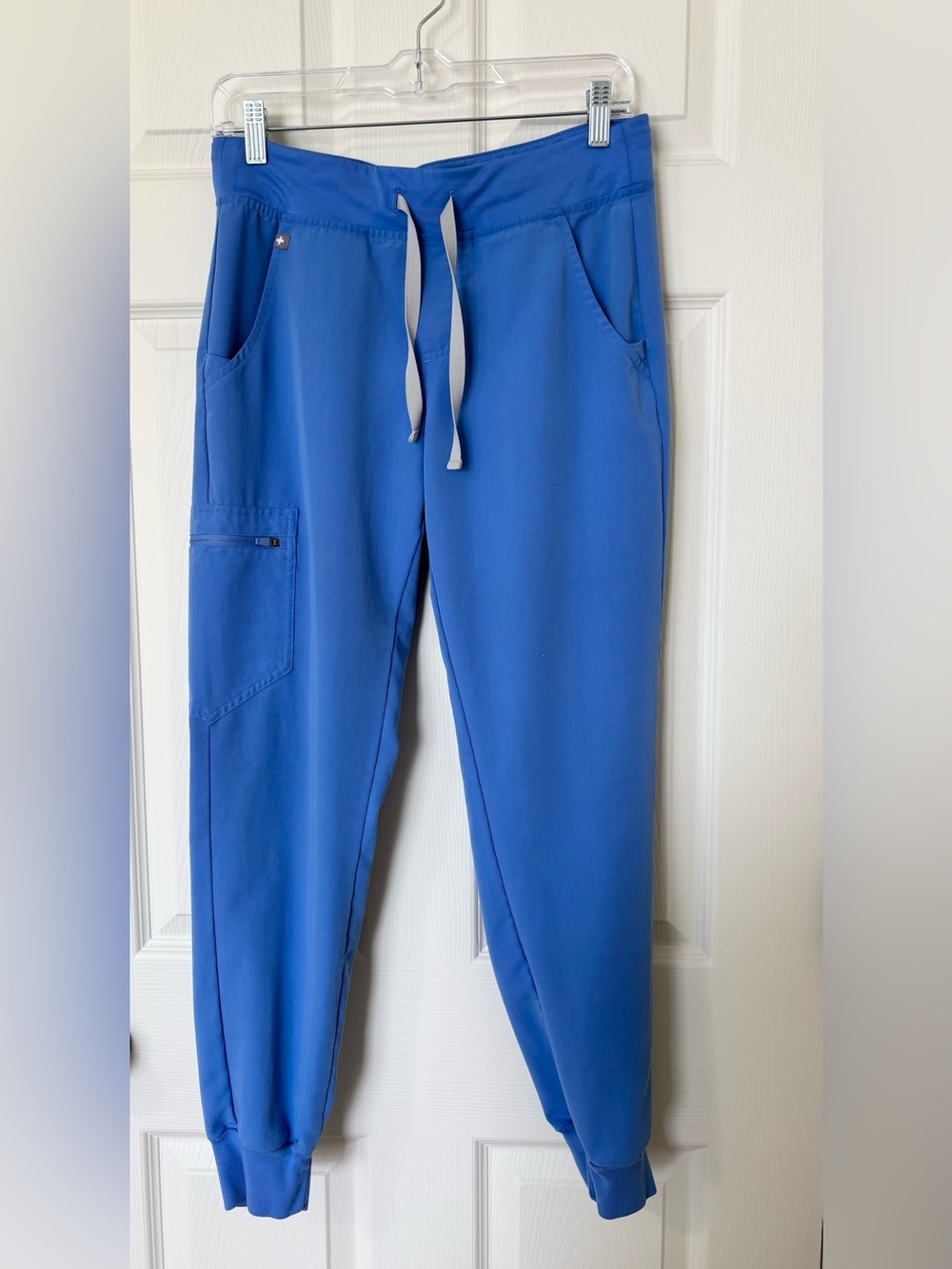 FIGS Women’s Zamora Jogger Scrub Pants